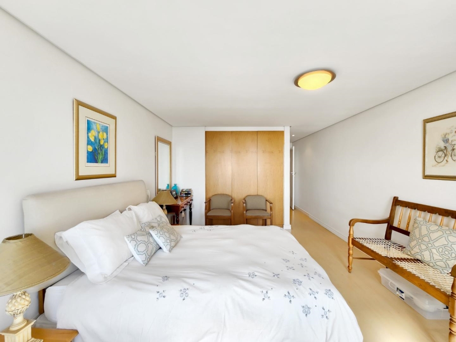 3 Bedroom Property for Sale in Sea Point Western Cape